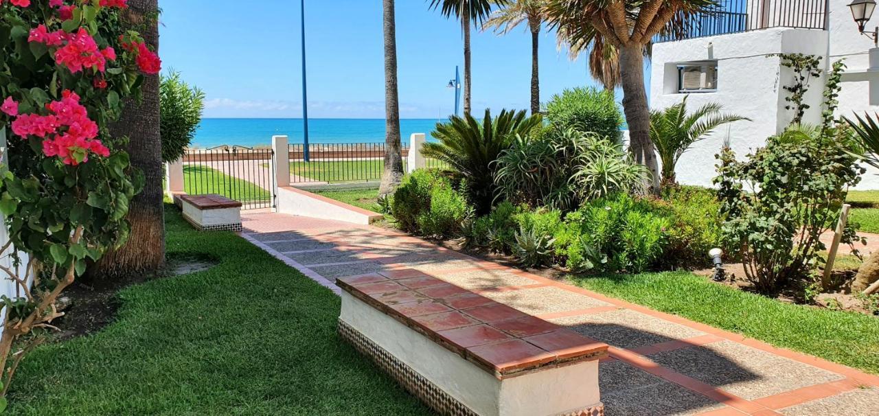 Apartamento A Pie De Playa La Barrosa Chiclana de la Frontera Εξωτερικό φωτογραφία